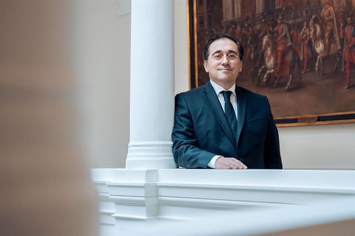 Albares affirme que l'attribution de la nationalité à López montre que « le gouvernement soutient toujours le peuple vénézuélien »
