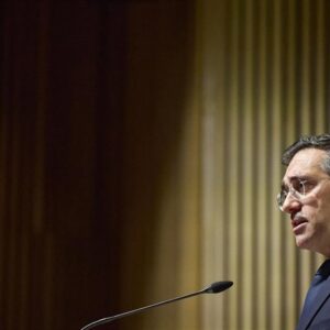 Albares considère la guerre en Iran comme « hors de contrôle » et met en garde contre une « déstabilisation complète » du Moyen-Orient