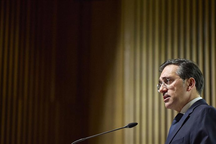 Albares considère la guerre en Iran comme « hors de contrôle » et met en garde contre une « déstabilisation complète » du Moyen-Orient