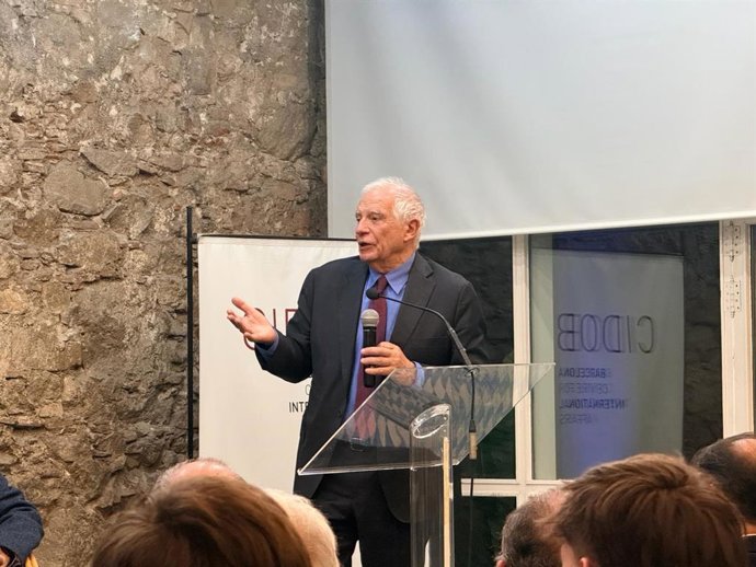 Borrell demande à l'UE de faire son autocritique et regrette que l'aide à l'Ukraine « ait été excessivement progressive »