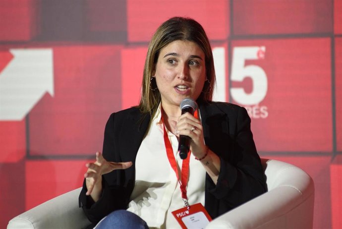 Homs (PSOE) salue le fait que l'UE donne la priorité à l'accès au logement abordable dans son rapport sur le secteur