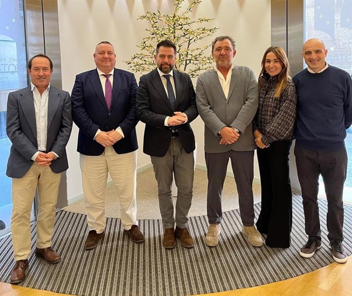 La Zona Franca de Cádiz officialise avec VDR la vente d'un terrain à côté d'Incubazul pour construire un hôtel