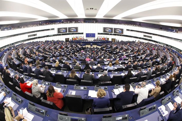Le Parlement européen durcit sa position sur les retours après s'être mis d'accord sur le mandat entre le PPE et l'extrême droite