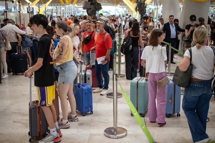 Les grandes compagnies aériennes et aéroports demandent plus de temps pour se conformer au nouveau système de contrôle aux frontières