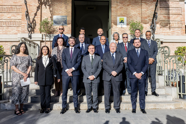 Albares revendique l'Espagne comme « un pont entre l'Europe et le monde arabe » à l'occasion du 20e anniversaire de la Casa Arabe