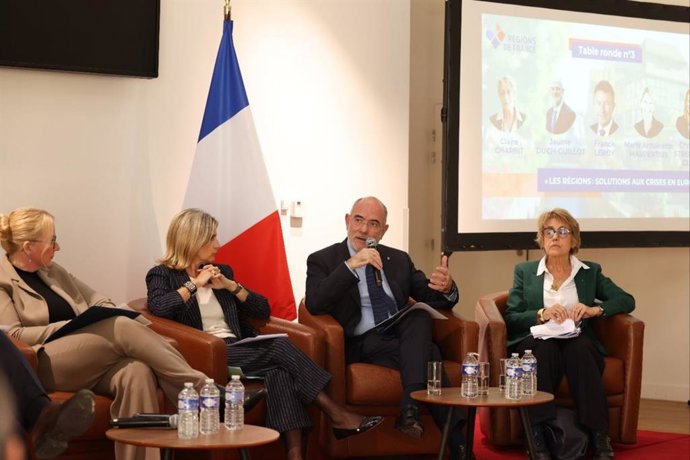 Duch réclame le respect de la diversité des régions européennes au Sénat français