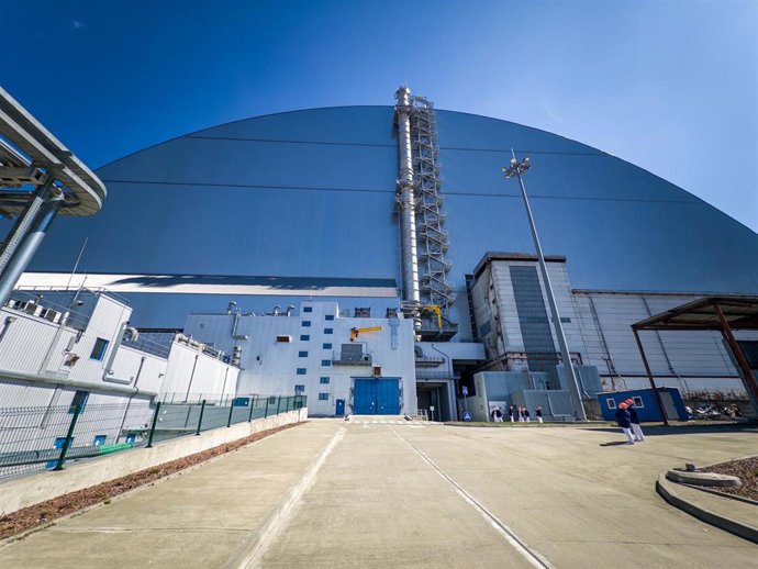 L'UE dénonce les attaques « incessantes » de la Russie contre Tchernobyl à l'occasion du 40e anniversaire de l'accident nucléaire