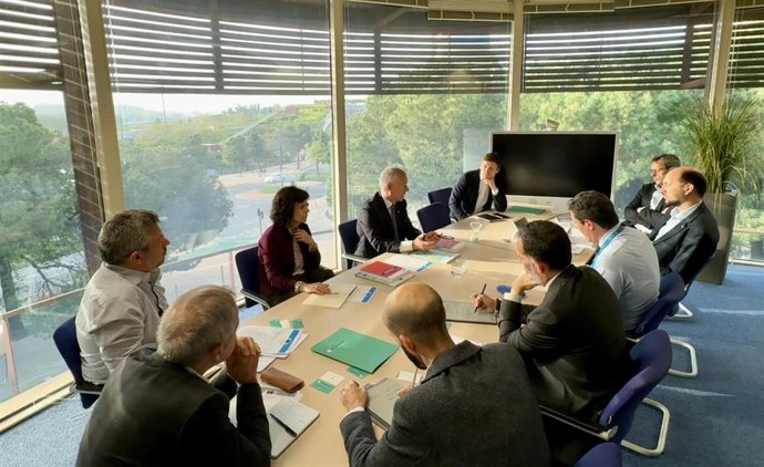 La Fondation eAtlantic partage les lignes de recherche de l'UE sur la transformation territoriale et la fiscalité à Séville