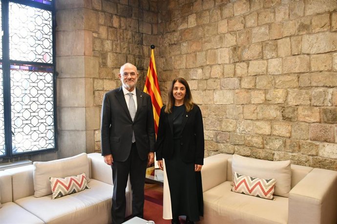 Les ministres Duch et Budó (ACM) abordent la « projection » du municipalisme catalan lors d'une réunion