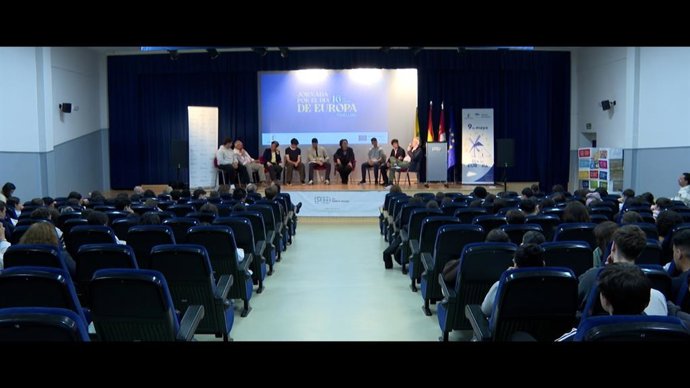 Quatre élèves d'un lycée de Tomelloso participent à la finale des IIe Jeux Olympiques de l'UE à Grenade