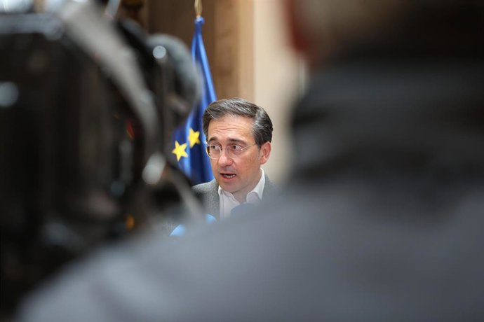 Albares exprime son engagement et celui du gouvernement envers le catalan dans l'UE et affirme que « ce sera officiel »