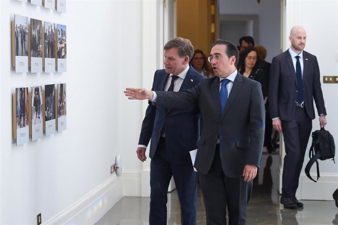 Albares ne parvient pas à adoucir l'Allemagne concernant le catalan dans l'UE parce que Berlin continue de voir des doutes juridiques non résolus