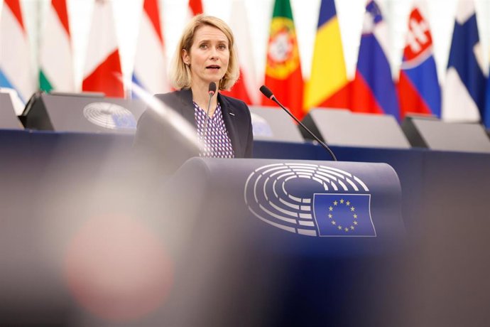 Kallas exige que Cuba « mette fin à la répression politique » et au « contrôle absolu » de l'économie