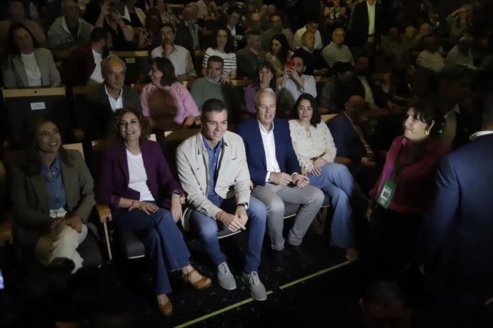 Sánchez et Montero demandent à La Línea (Cadix) la démolition prochaine de la Porte de Gibraltar, le « dernier mur » de l'UE