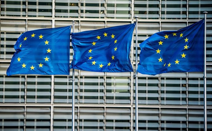 Bruxelles et la BEI mobiliseront jusqu'à 70 milliards pour promouvoir les investissements stratégiques et soutenir les PME