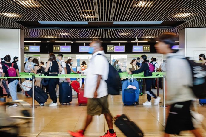 Épidémies, alertes ou menaces terroristes : les Affaires étrangères lancent leur campagne d'été « pour prévenir les incidents » lors des voyages