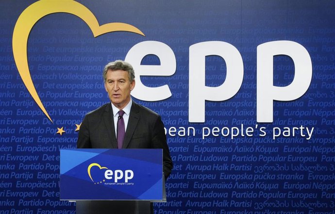 Feijóo prévient que l'Espagne est « en retard » dans le Pacte sur les migrations et affirme que c'est le pays qui inquiète le plus l'UE