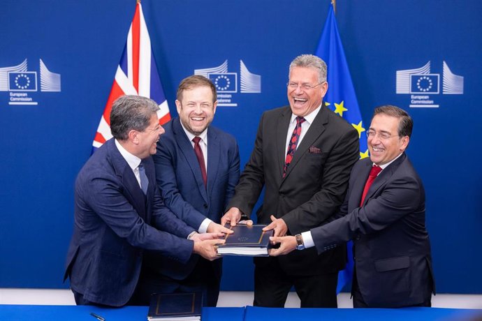 Albares assure que la revendication de souveraineté sur Gibraltar « ne change pas du tout » avec l'accord