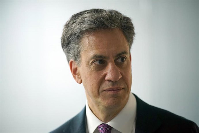 Albares félicite Miliband pour sa nomination et affirme qu'ils coopéreront pour « promouvoir une prospérité partagée »