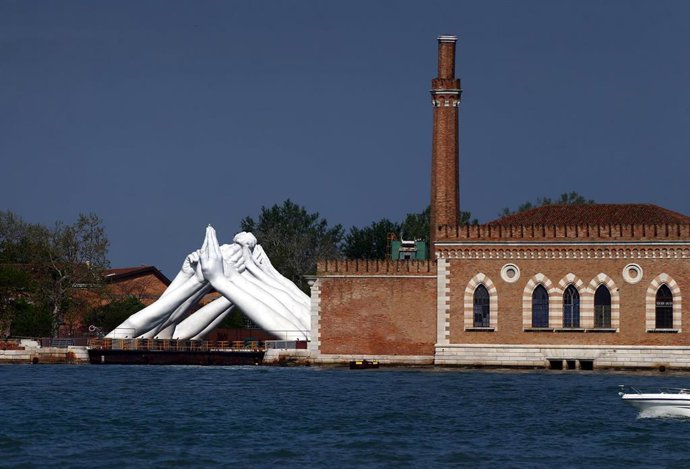 Bruxelles demande l'annulation d'une subvention de deux millions à la Biennale de Venise en raison de la présence de la Russie