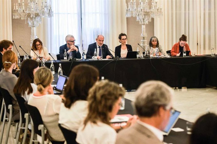 Duch s'engage dans une relation « structurée, réciproque et mutuellement bénéfique » avec l'Asie