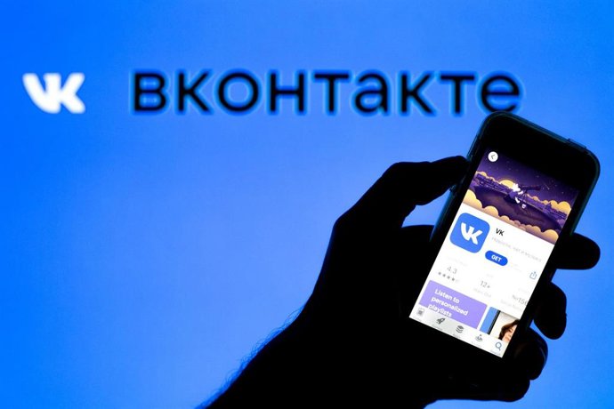 L'UE sanctionne le réseau social russe VK et quatre autres sociétés pour surveillance massive de la population