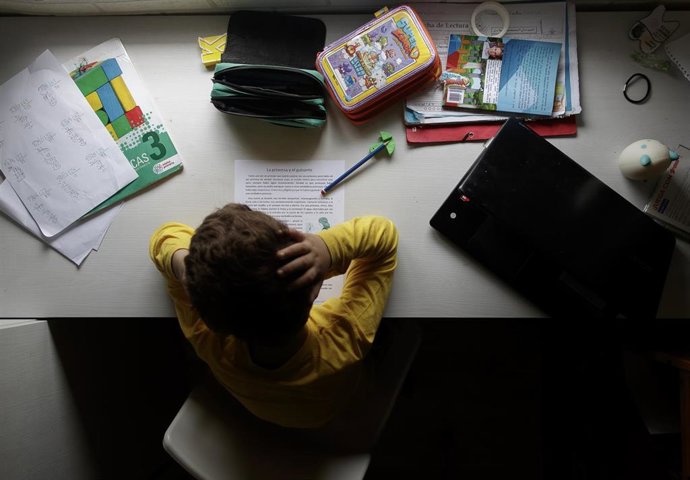Les familles européennes demandent l'interdiction des réseaux sociaux pour les mineurs de moins de 16 ans jusqu'à ce que leur sécurité soit prouvée