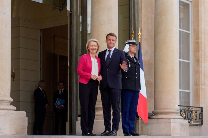 Macron et Von der Leyen s'accordent sur le renforcement de l'industrie européenne et la protection des mineurs en ligne