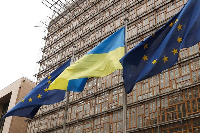 L'UE sanctionne cinq hauts responsables de l'industrie militaire russe