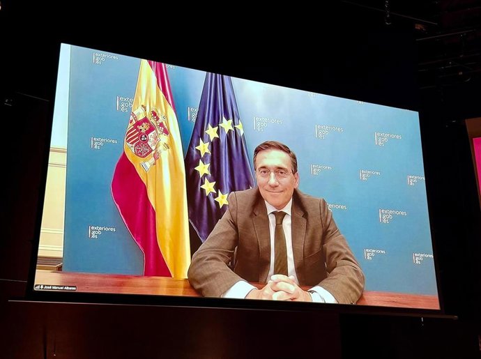 Albares critique le fait qu'à Ceuta « tous les canaux ont été utilisés pour amplifier la désinformation »