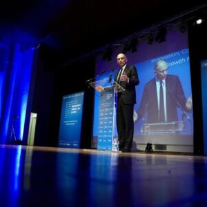 Enrico Letta : « Je ne veux pas croire en une Union européenne qui serait une colonie des États-Unis ou de la Chine »