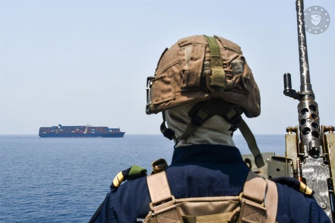 La mission navale de l'UE en mer Rouge alerte ses navires face aux attaques des Houthis