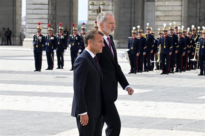 Le Roi défend qu'il est de « la responsabilité de chacun » dans l'UE de protéger la frontière extérieure de Ceuta et demande plus de ressources