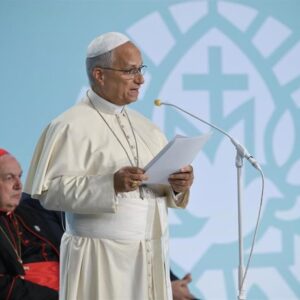 Le pape Léon XIV met en garde contre « l'illusion du réarmement » et appelle à des « efforts créatifs » pour parvenir à la paix