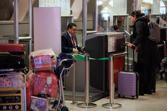 Un tribunal de La Corogne demande à la Cour européenne de clarifier la légalité de la facturation des bagages à main