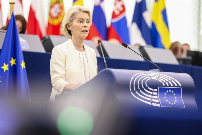 Von der Leyen demande d'interdire les réseaux aux moins de 13 ans et l'accès avec des restrictions jusqu'à 15 ans