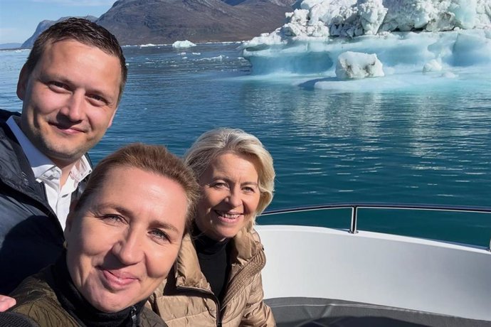 Von der Leyen souligne que « l'Europe est du côté du Groenland » à son arrivée sur l'île revendiquée par Trump
