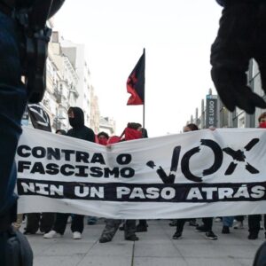 Des centaines de jeunes participent à une nouvelle manifestation contre un événement Vox à La Corogne, qui se termine sans incident