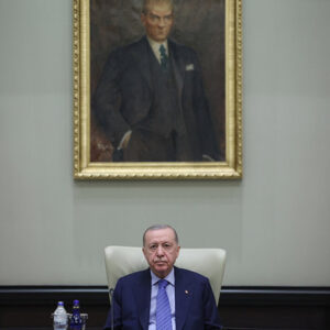 Erdogan défend l'accord avec la Libye et assure qu'il ne veut « marquer personne » en Méditerranée