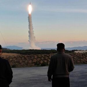 L'UE condamne le lancement de missiles balistiques nord-coréens et demande à Pyongyang de réduire les tensions