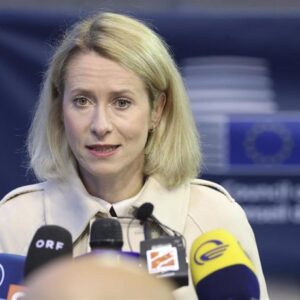 L'UE prend note de l'appel des deux dirigeants européens à Poutine et insiste sur la nécessité de parvenir à une paix juste pour l'Ukraine