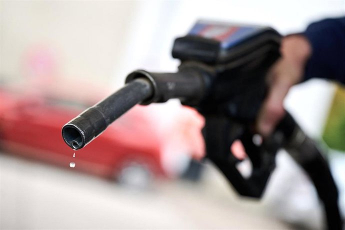 La France propose de libérer les réserves de diesel et de pétrole de l'UE et de l'AIE face aux pressions de Trump
