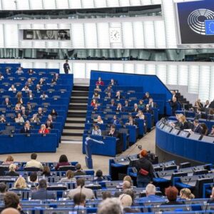Le Parlement européen réclame davantage de fonds européens pour faciliter l’accès au logement et stopper le dépeuplement