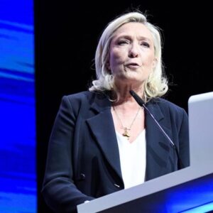 Le Pen anticipe un tournant politique lors des élections en Espagne, en France, en Italie et en Pologne