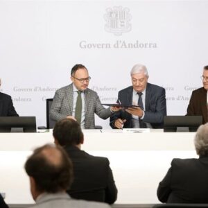 Le gouvernement d'Andorre et les hommes d'affaires signent un mémorandum pour préparer l'accord avec l'UE