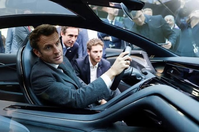 Macron finalise un accord avec l'Allemagne pour protéger l'industrie automobile européenne