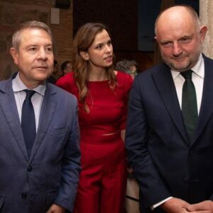 Page encourage l'Union européenne à « renforcer sa propre estime de soi » lors de la réunion du Comité des régions à Tolède
