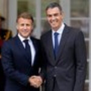 Sánchez et Macron applaudissent que le Royaume-Uni envisage de revenir dans l'UE mais préviennent qu'il n'est pas possible de choisir à la carte