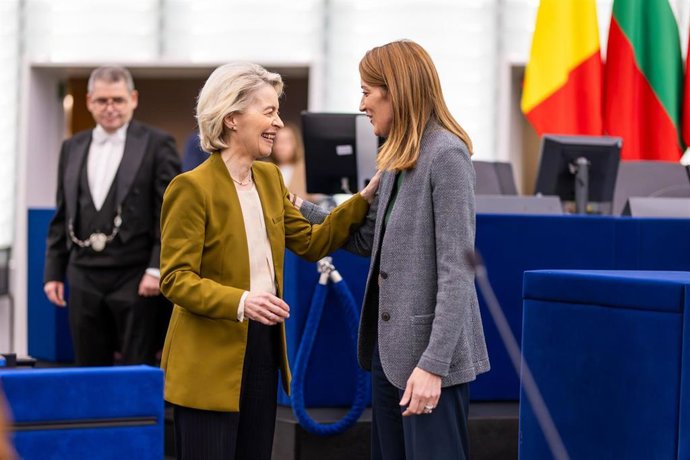 Von der Leyen et Metsola félicitent Niculescu en tant que nouveau Premier ministre roumain